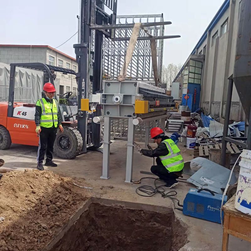 汚(wu)泥的(de)危(wei)害(hai)及常見(jian)處(chu)理(li)方(fang)灋