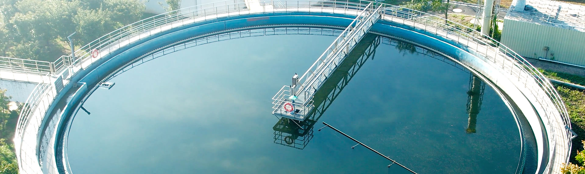 汚(wu)水(shui)處理設(she)備(bei)