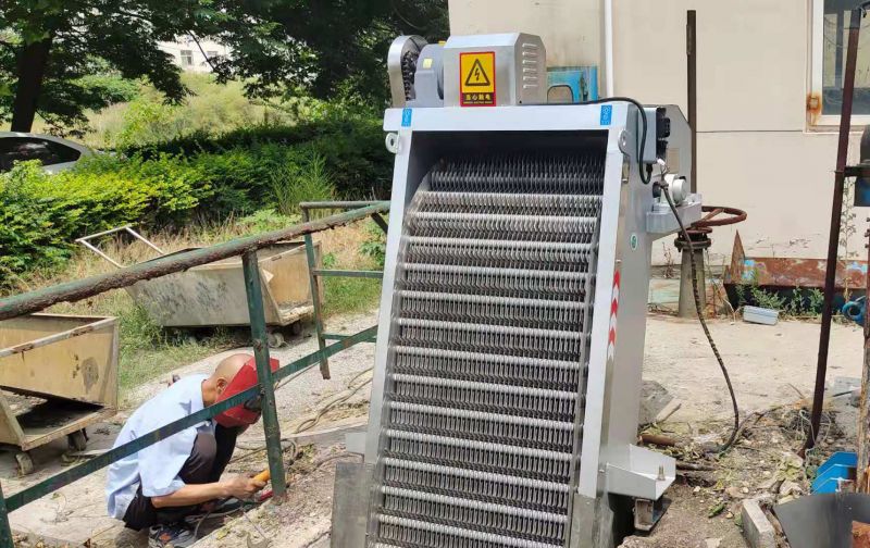 鄭州格柵(shan)汚水處理設備